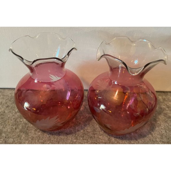 Vintage Pair 4.5 inch Tall Raspberry Gerbera Daisy Vases   #1225 - Picture 2 of 3